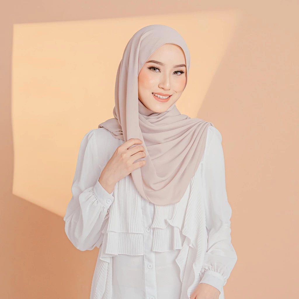 Luxe Chiffon Shawl - Image 2
